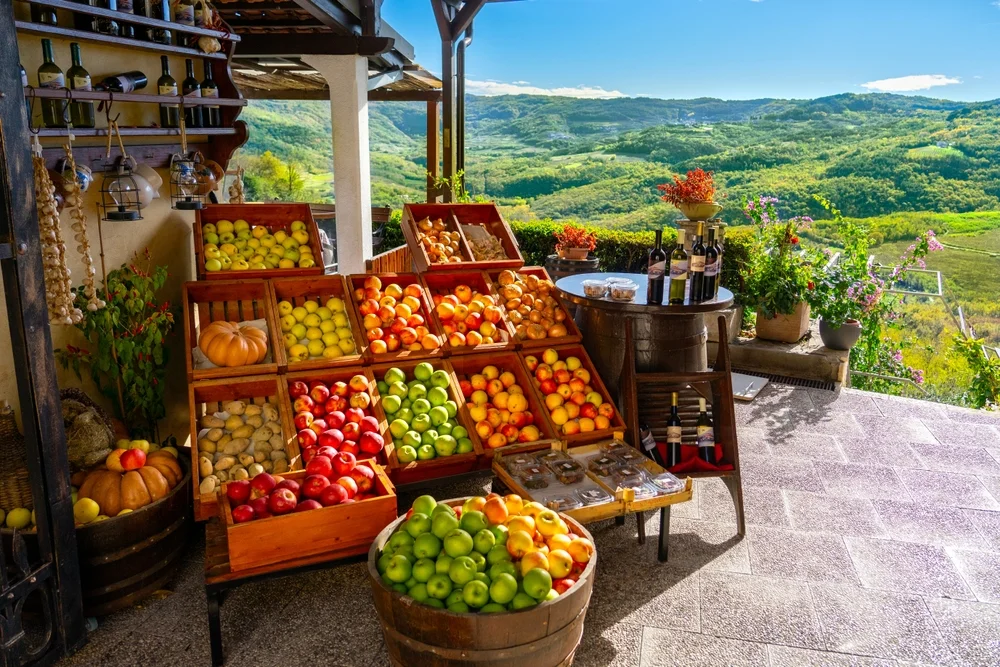 Fresh Fruits & Vegetables